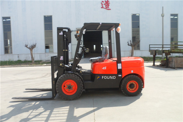 4Tons Diesel Forklift CPCD40